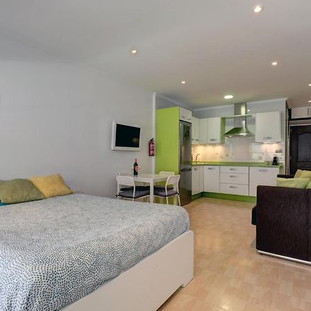 071 - Beachside Studio Perfect For A Family Getaway Lägenhet Torremolinos Exteriör bild