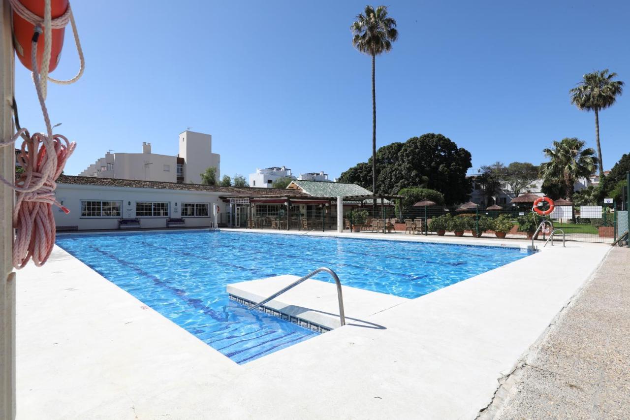 071 - Beachside Studio Perfect For A Family Getaway Lägenhet Torremolinos Exteriör bild