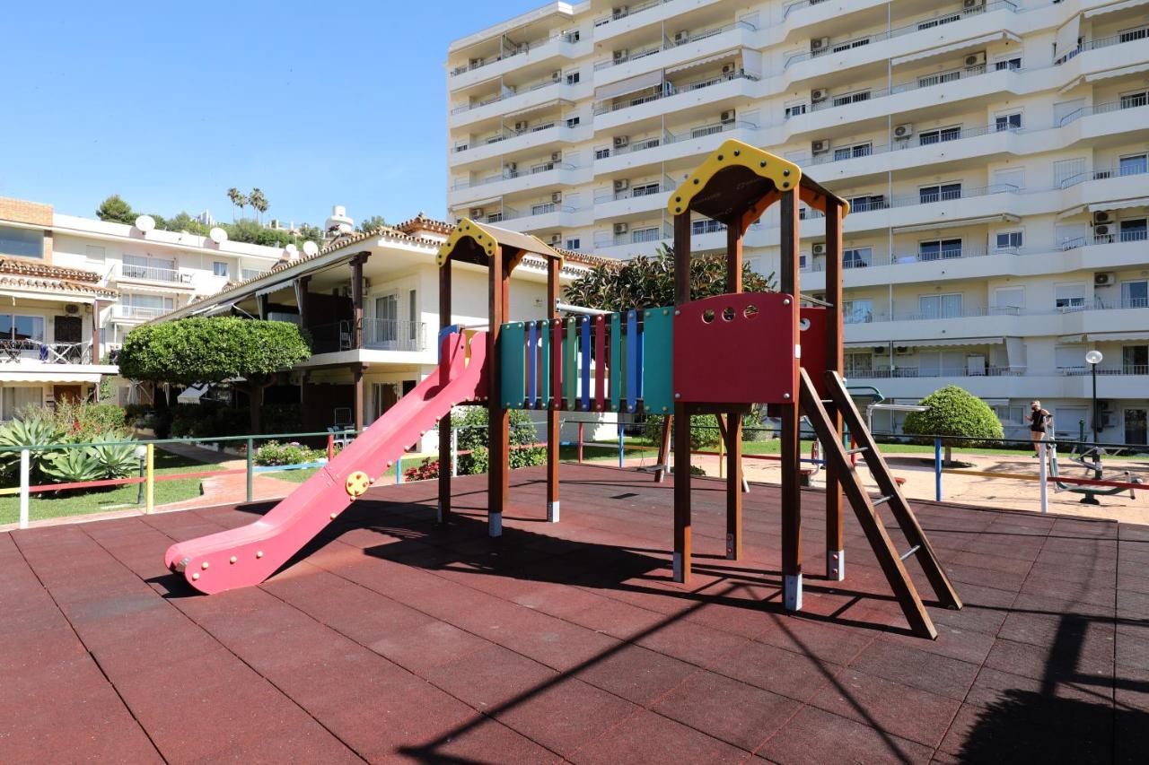 071 - Beachside Studio Perfect For A Family Getaway Lägenhet Torremolinos Exteriör bild