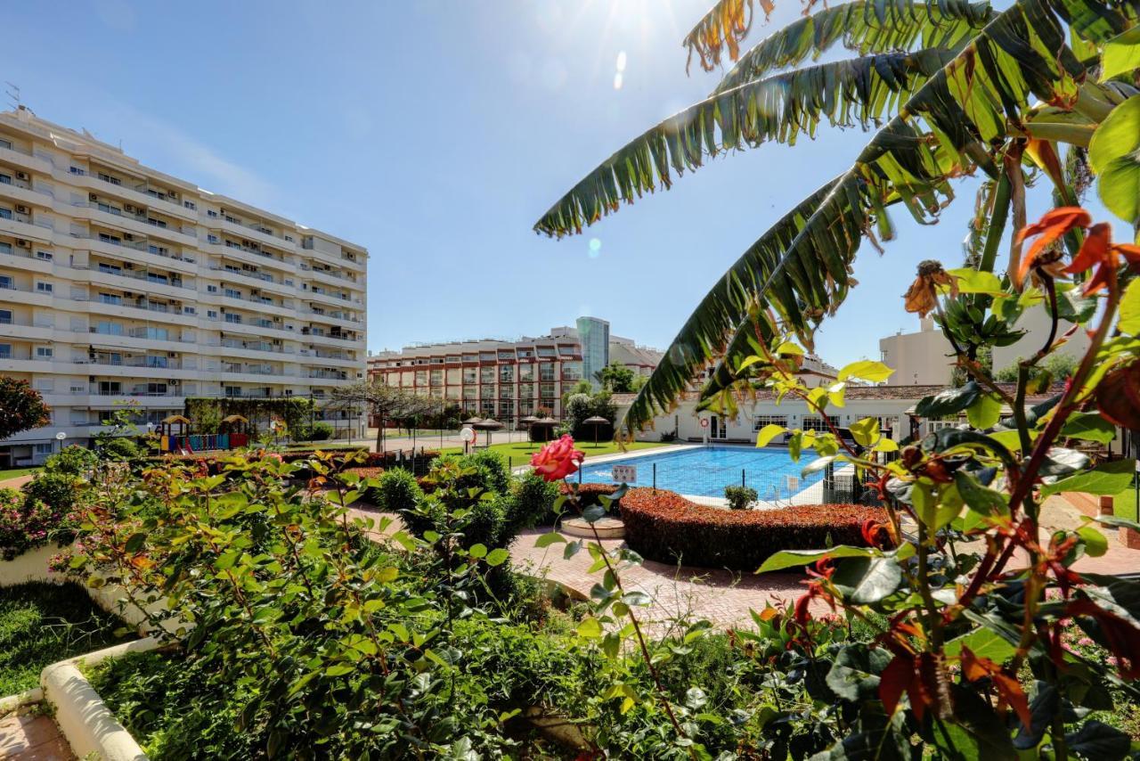 071 - Beachside Studio Perfect For A Family Getaway Lägenhet Torremolinos Exteriör bild