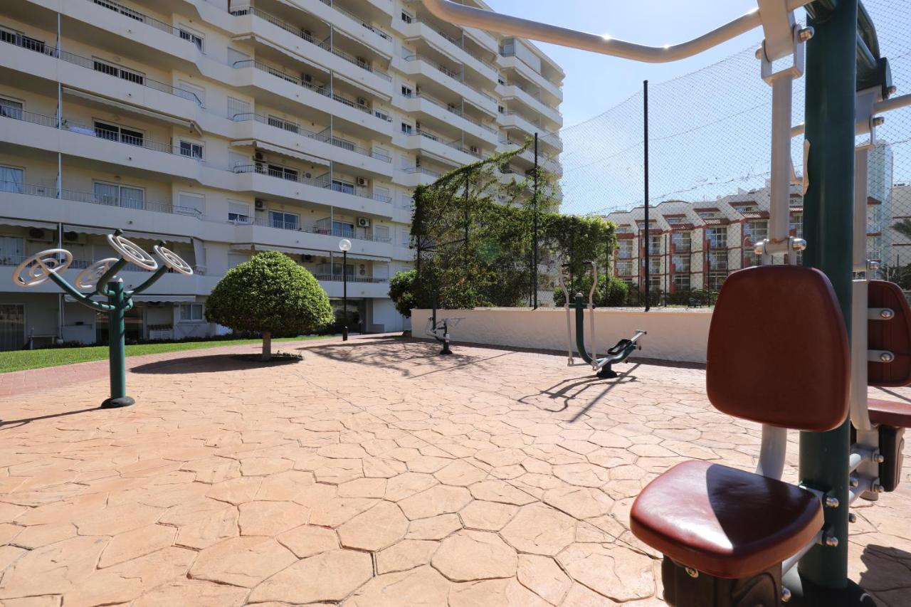 071 - Beachside Studio Perfect For A Family Getaway Lägenhet Torremolinos Exteriör bild
