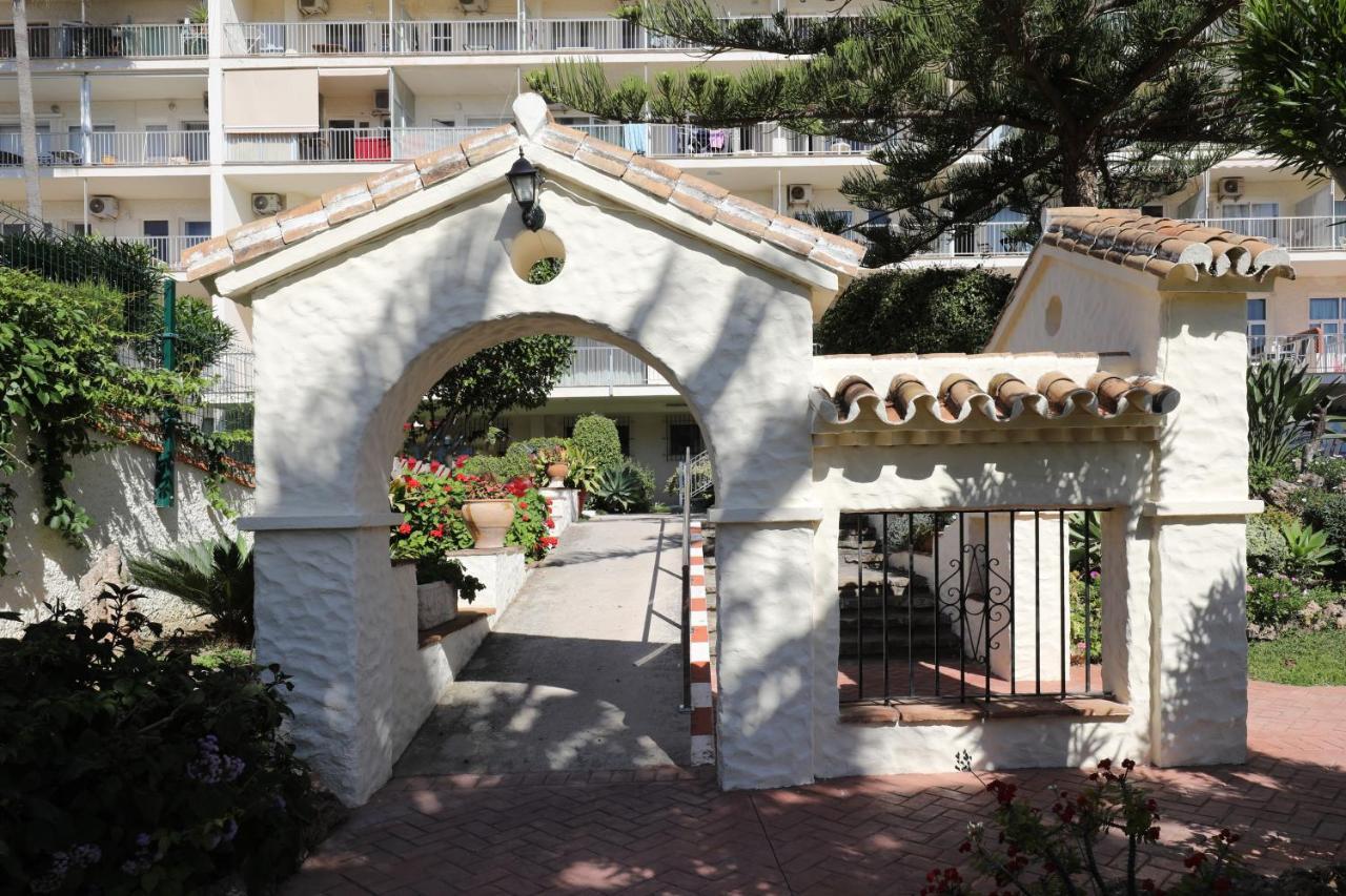 071 - Beachside Studio Perfect For A Family Getaway Lägenhet Torremolinos Exteriör bild